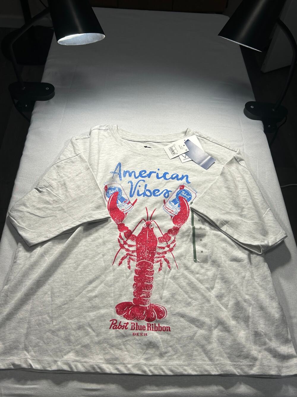 Pabst Blue Ribbon American Vibes Lobster Graphic T-Shirt Gray Size Medium NWT
